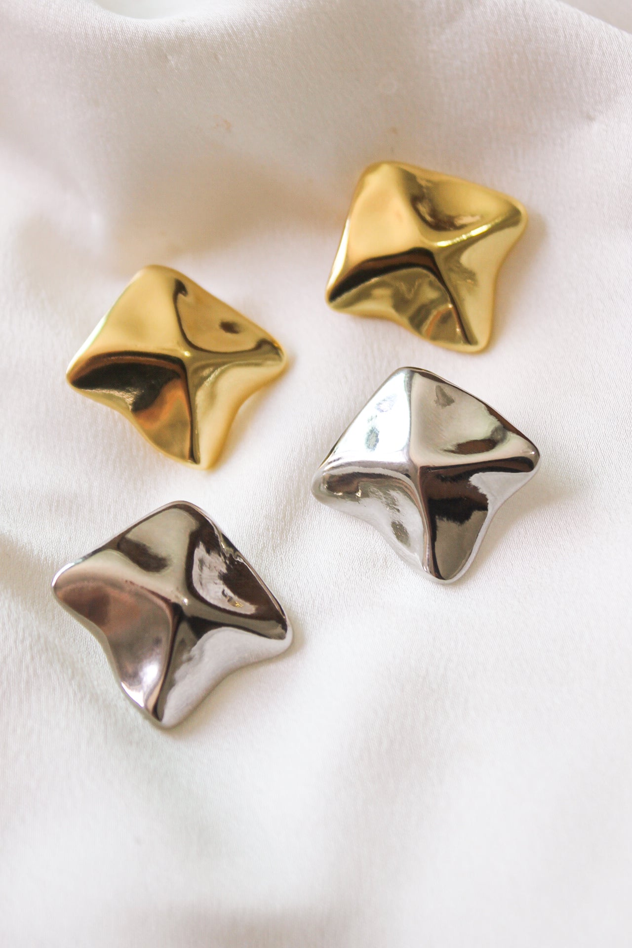 Aretes Rombo