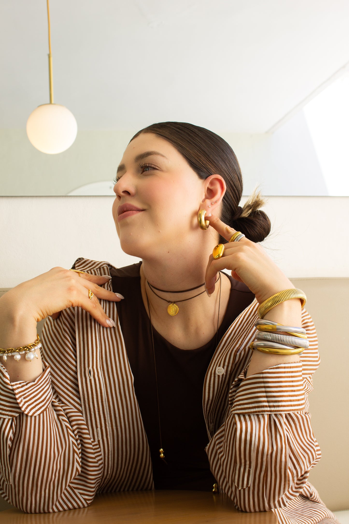 Collar infinito café