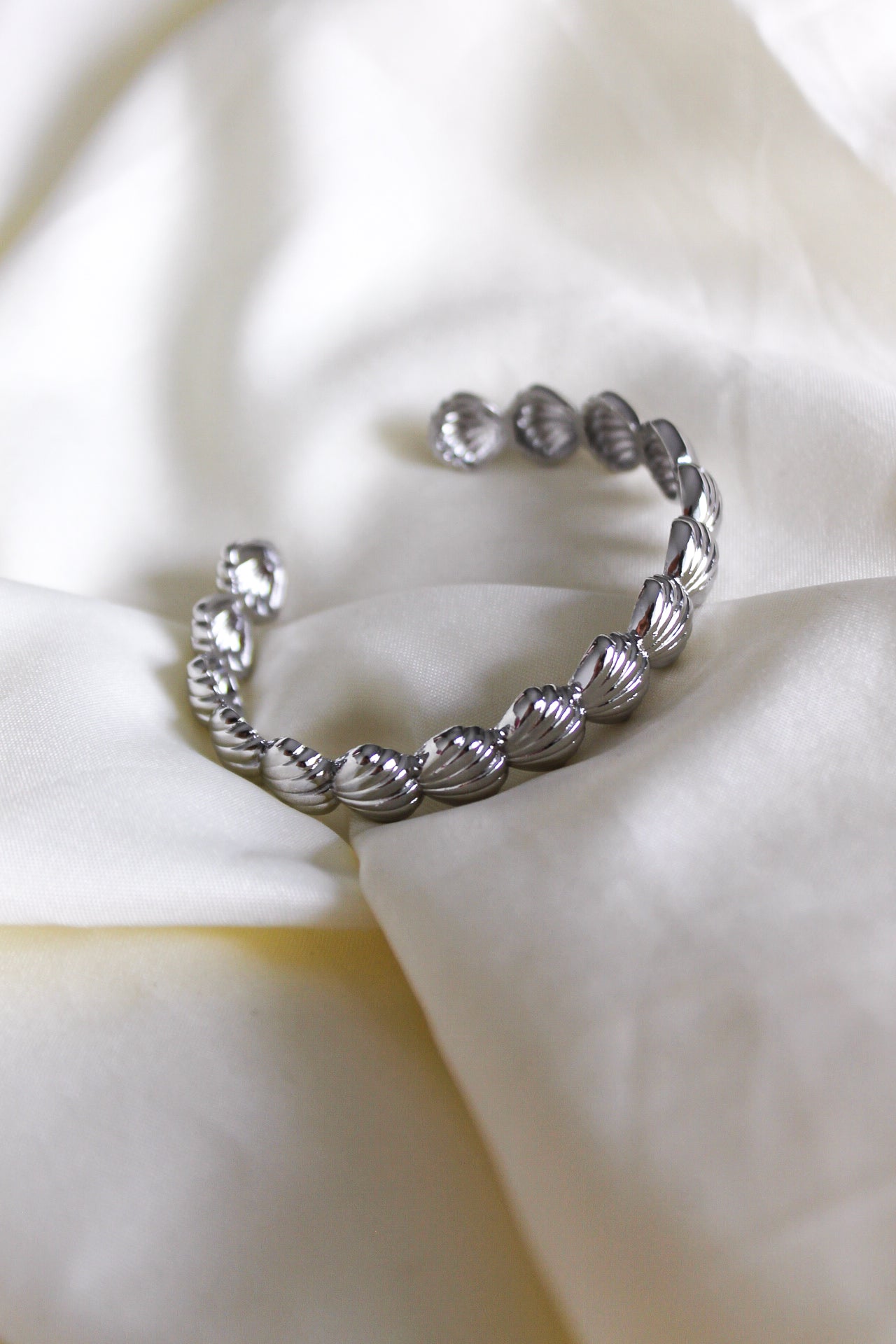 Brazalete de conchitas