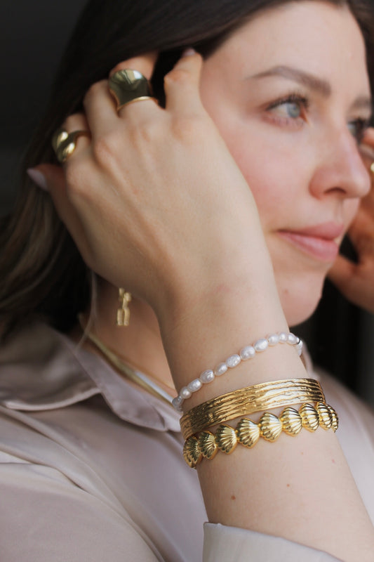 Brazalete de conchitas