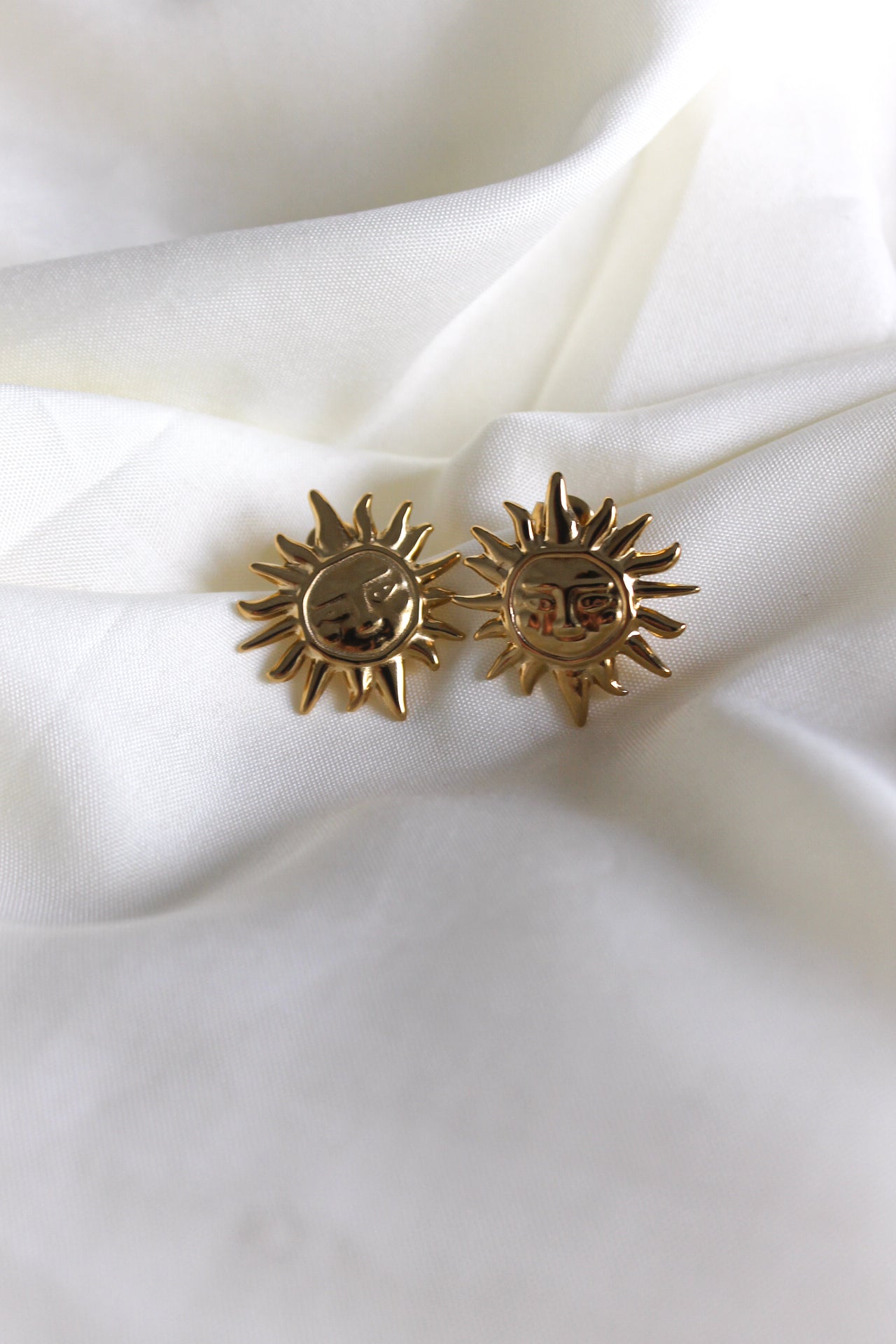 Aretes Sol