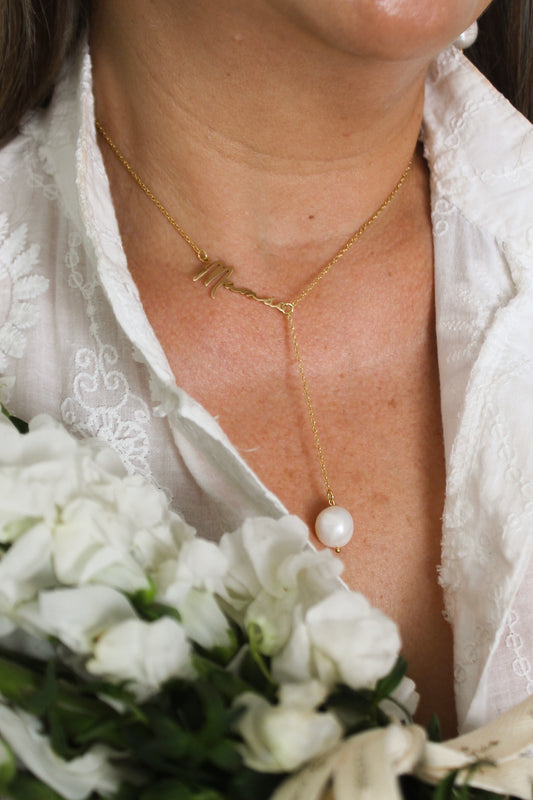 Collar corbatín mamá