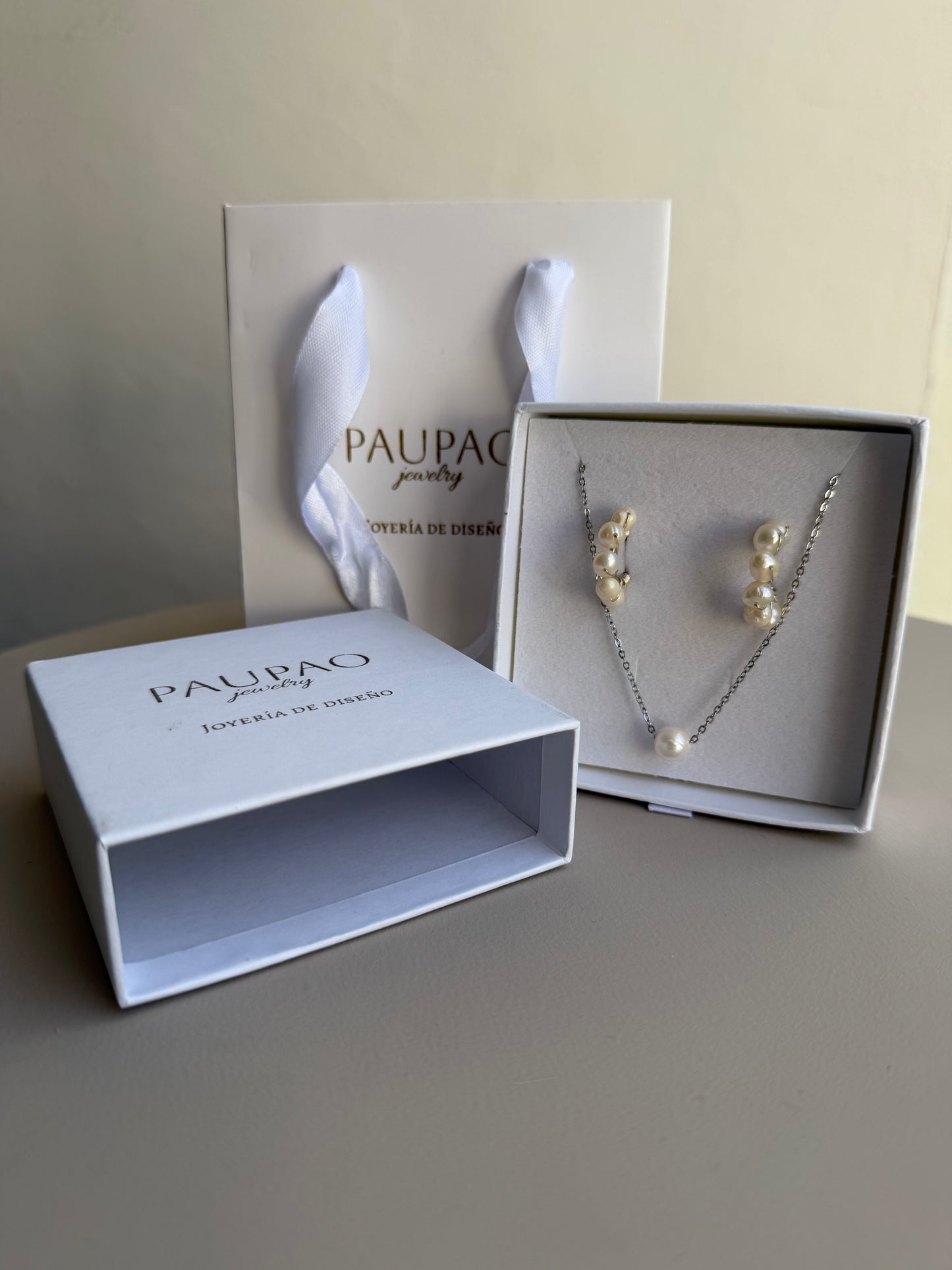 Set Paula