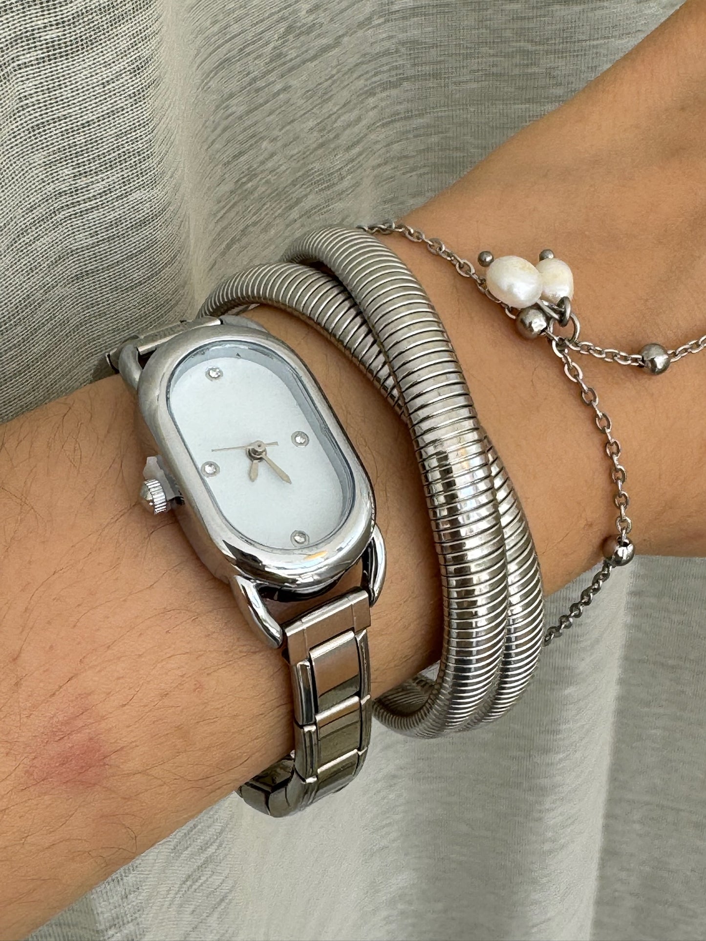 Reloj América